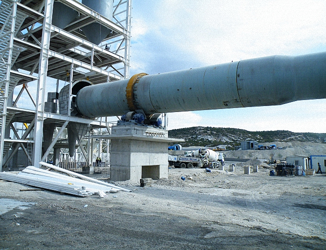 Cement rotary kiln dust removal method